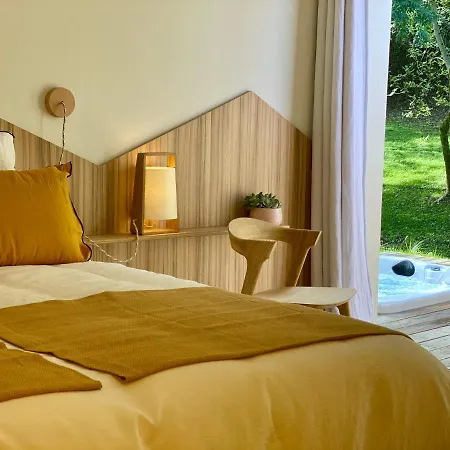 Chambres avec Jacuzzi privatif - Kassiopée Bed&Spa-2