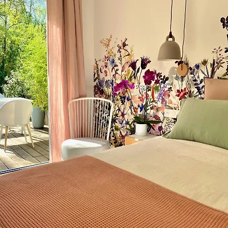 Chambres avec Jacuzzi privatif - Kassiopée Bed&Spa-3
